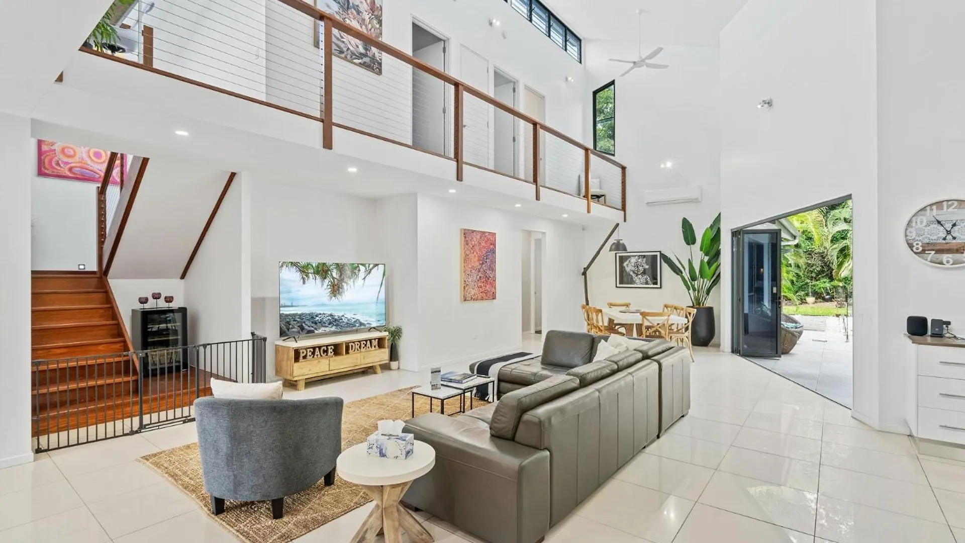 Belle Escapes Villa Aurelia Palm Cove